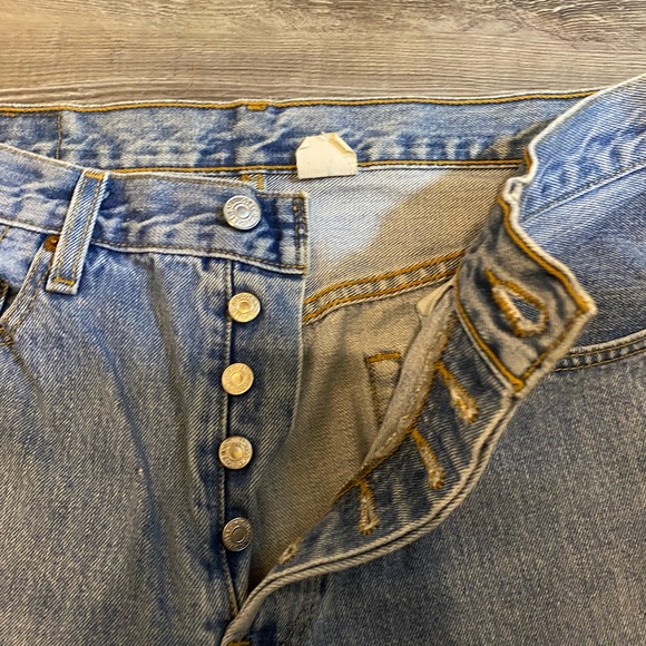 levis - Picture 2 of 4